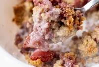 Whole Grain Strawberry Oat Crumble Recipe