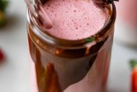 Creamy Chocolate Covered Strawberry Smoothie Recipe