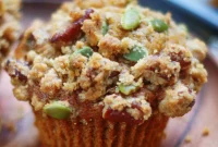 Pumpkin Muffins with Cinnamon Streusel