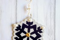 Modern DIY Snowflake Ornaments for Christmas