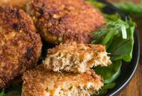 Maryland Crab Cakes with Lump Crab Meat