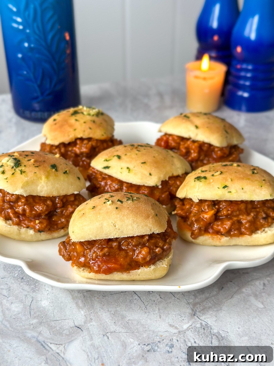 How to Make Cheesy, Savory Sloppy Joe Sliders 2 Sloppy joe sliders