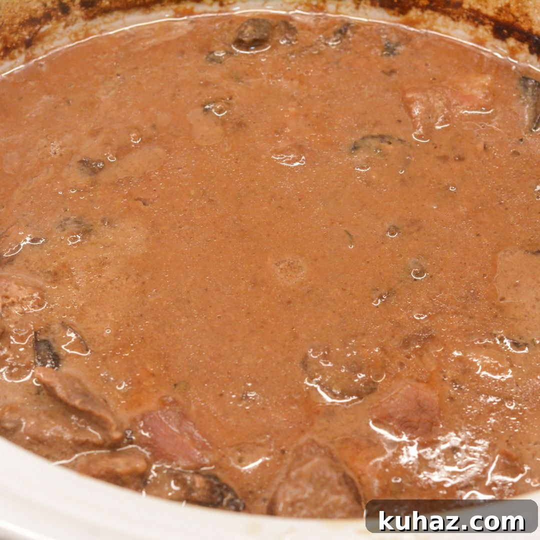 Crock Pot Beef Tips with Mushrooms in Savory Gravy 6 Cover and cook on low for 6–8 hours or high for 4–5 hours, until beef is tender and mushrooms are cooked down into the gravy.