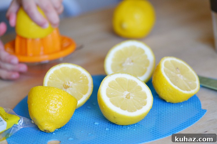 Fresh lemons for homemade frozen lemonade