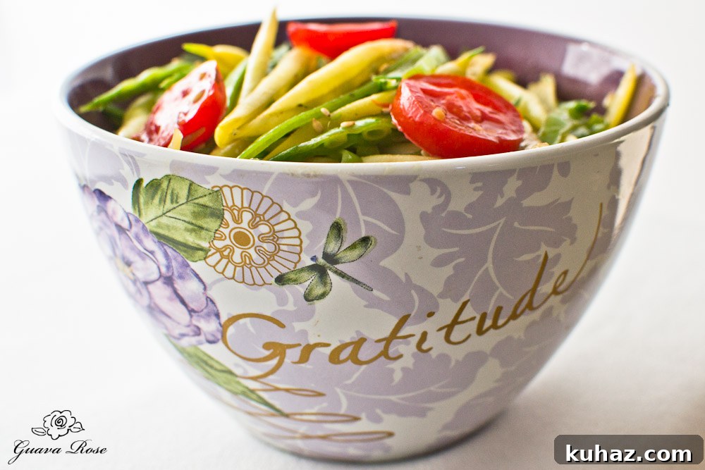 Bowl of Gratitude stir-fried snow peas and yellow string beans Bowl of Gratitude stir-fried snow peas and yellow string beans