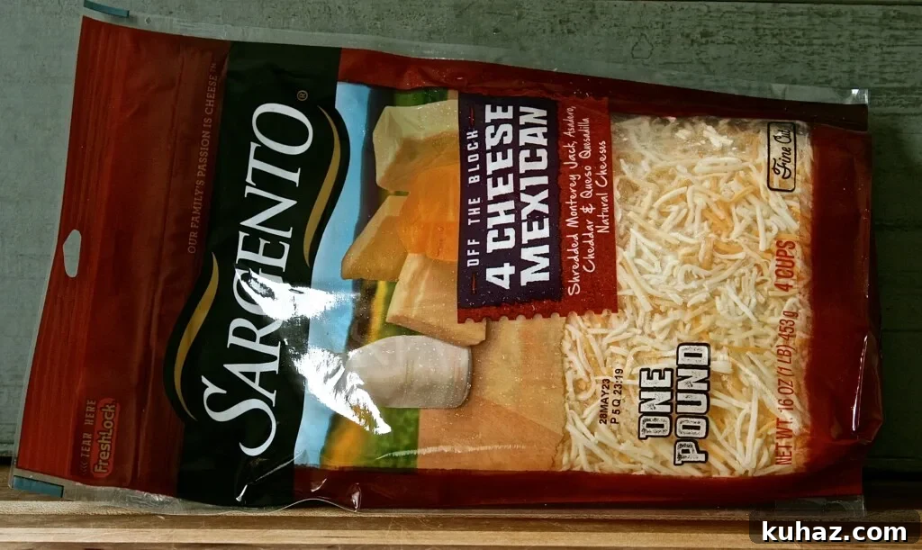 Seasoned shredded lettuce for sandwich