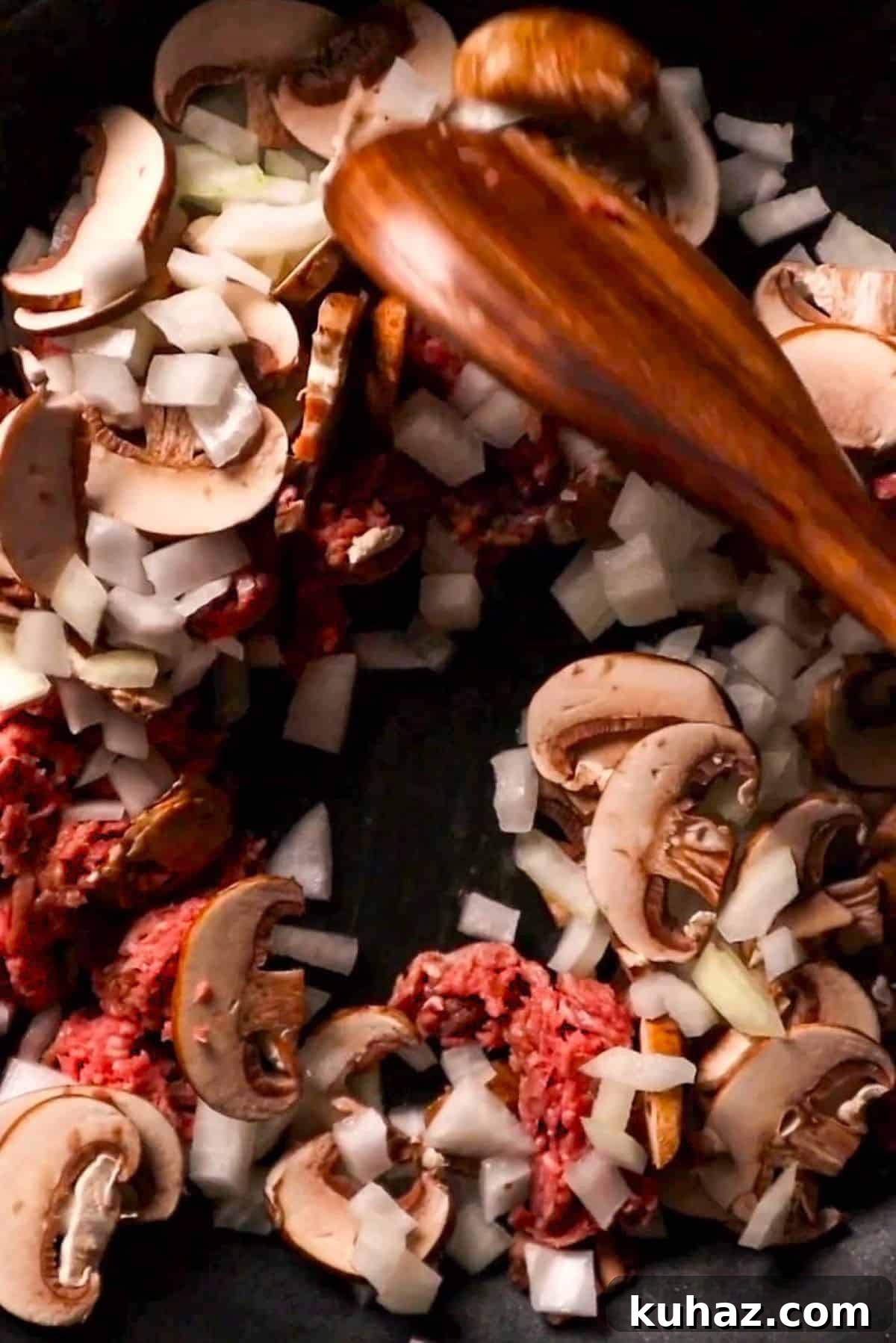 ground beef mushrooms and onions