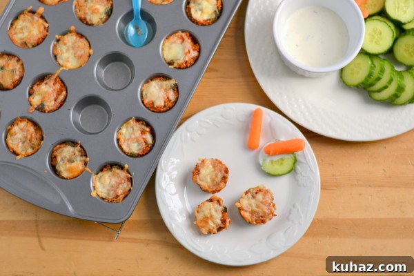 Mini Quinoa Pizza Bites with Mozzarella and Tomato 7 Pizza Quinoa Bites8