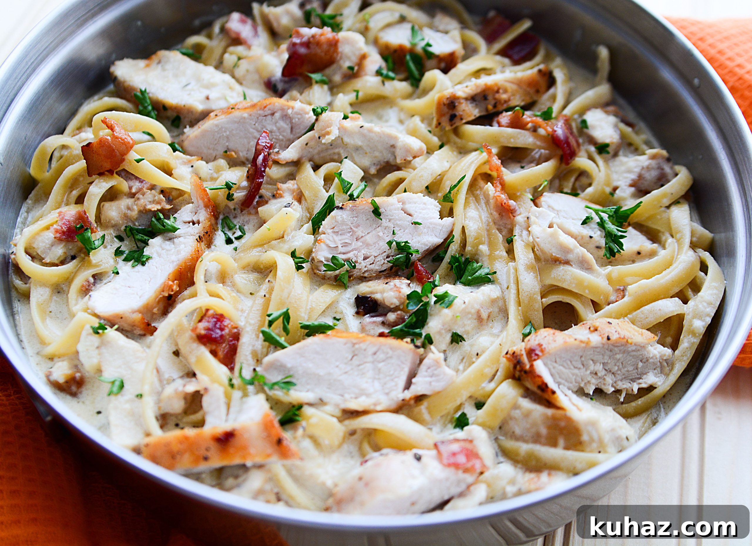 Fettuccine pasta with creamy chicken and bacon sauce